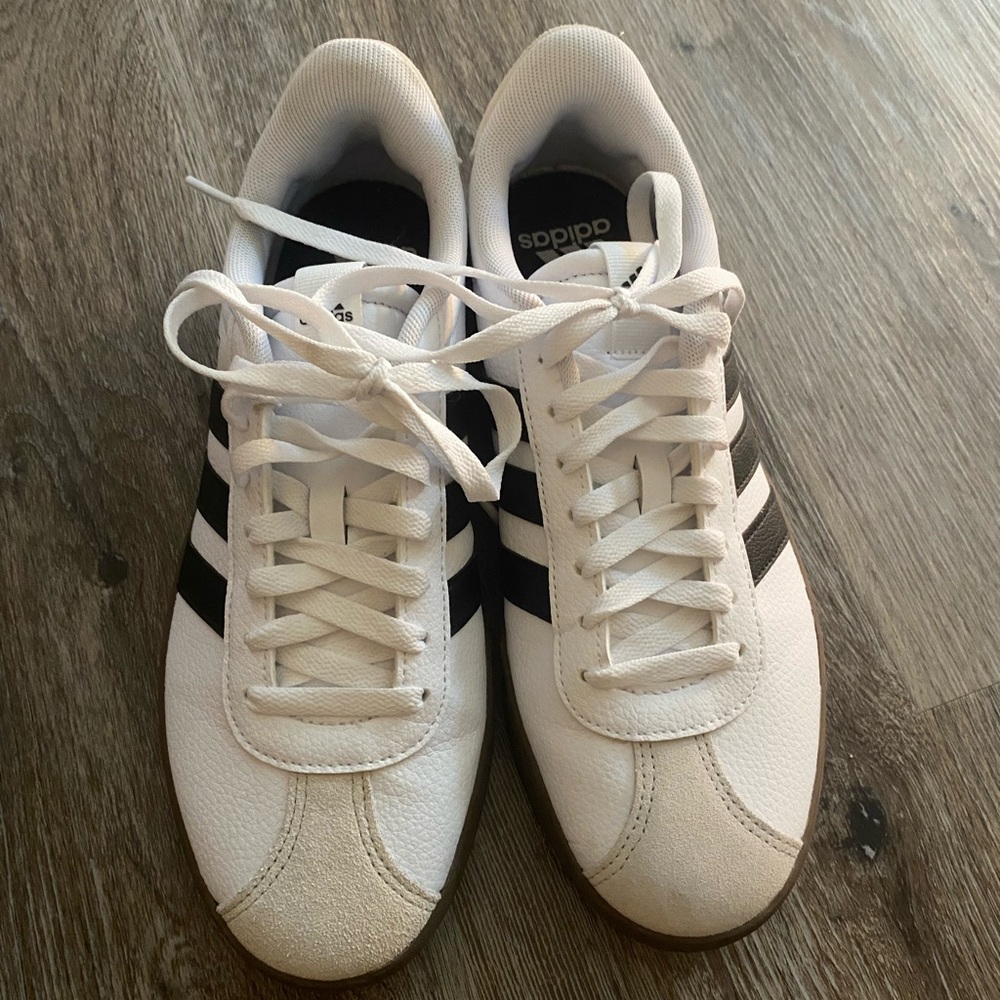 NEVER WORN Adidas Women’s White and Black Sneakers